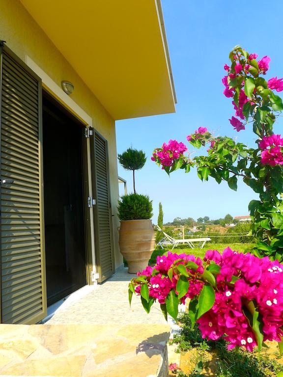 Divaria Villas Skala  Pokoj fotografie